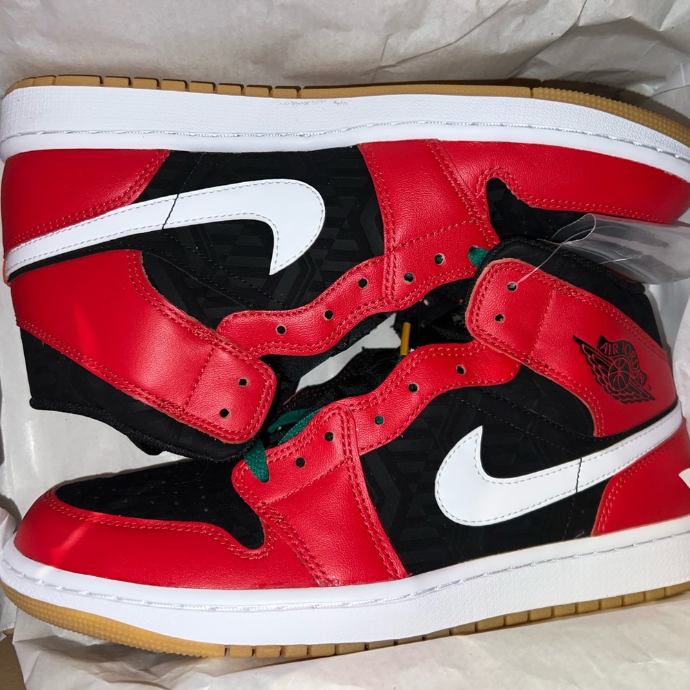 Air Jordan 1 Mid / Christmas edition (limited)
